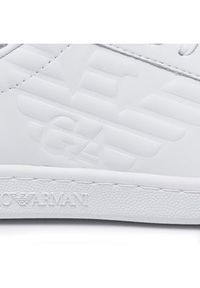 EA7 Emporio Armani Sneakersy X8X001 XCC51 R579 Biały. Kolor: biały. Materiał: skóra