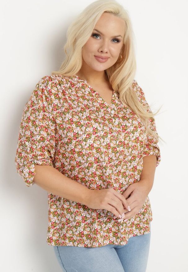 Born2be - Pomarańczowa Bluzka z Wiskozy w Kwiaty Edilitia. Okazja: na co dzień. Kolor: pomarańczowy. Materiał: wiskoza. Długość rękawa: długi rękaw. Długość: długie. Wzór: kwiaty. Styl: casual, elegancki