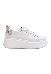 Skórzane Damskie Sneakersy Z Bransoletą CheBello 4406 Białe. Kolor: biały. Materiał: skóra. Obcas: na platformie