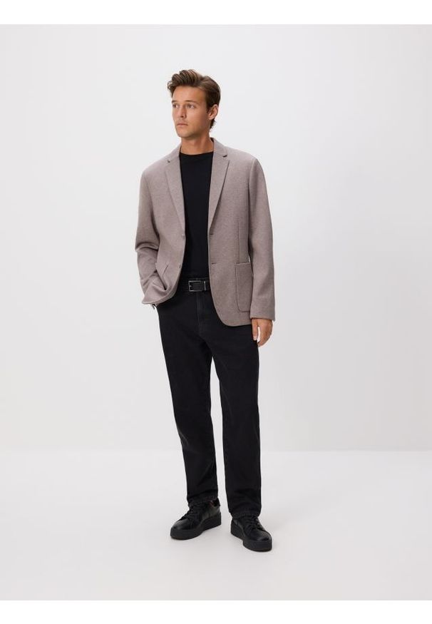 Reserved - Marynarka regular z modalem - brązowy. Kolor: brązowy. Materiał: bawełna, dzianina