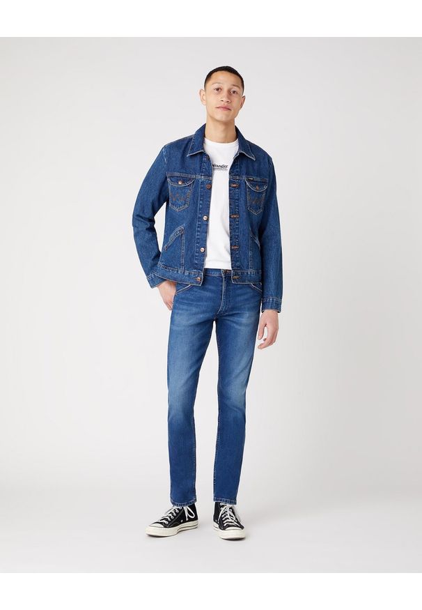 Wrangler - MĘSKA KURTKA JEANSOWA WRANGLER 124MJ W4MJUG923 112129142. Materiał: jeans