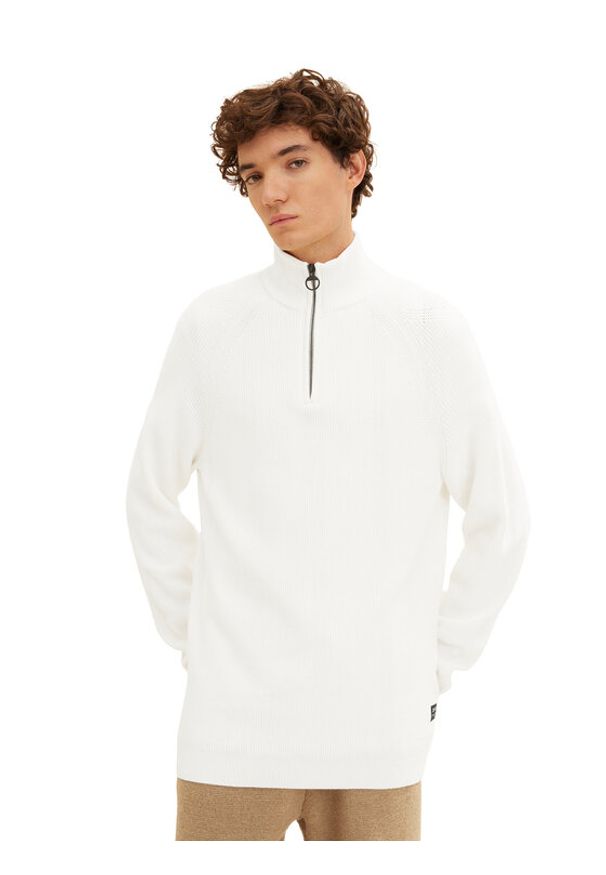 Tom Tailor Denim Sweter 1033779 Biały Regular Fit. Kolor: biały. Materiał: bawełna