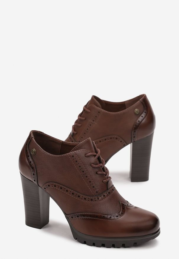 Born2be - Brązowe Półbuty na Słupku ze Sznurowaniem Chamis. Okazja: na co dzień. Zapięcie: sznurówki. Kolor: brązowy. Materiał: jeans. Szerokość cholewki: normalna. Obcas: na słupku. Styl: klasyczny, casual, elegancki