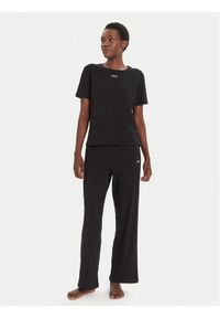 BOSS Piżama 50545568 Czarny Regular Fit. Kolor: czarny. Materiał: bawełna