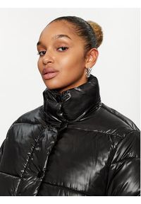 only - ONLY Kurtka puchowa 15292628 Czarny Regular Fit. Kolor: czarny. Materiał: syntetyk. Sezon: zima #8