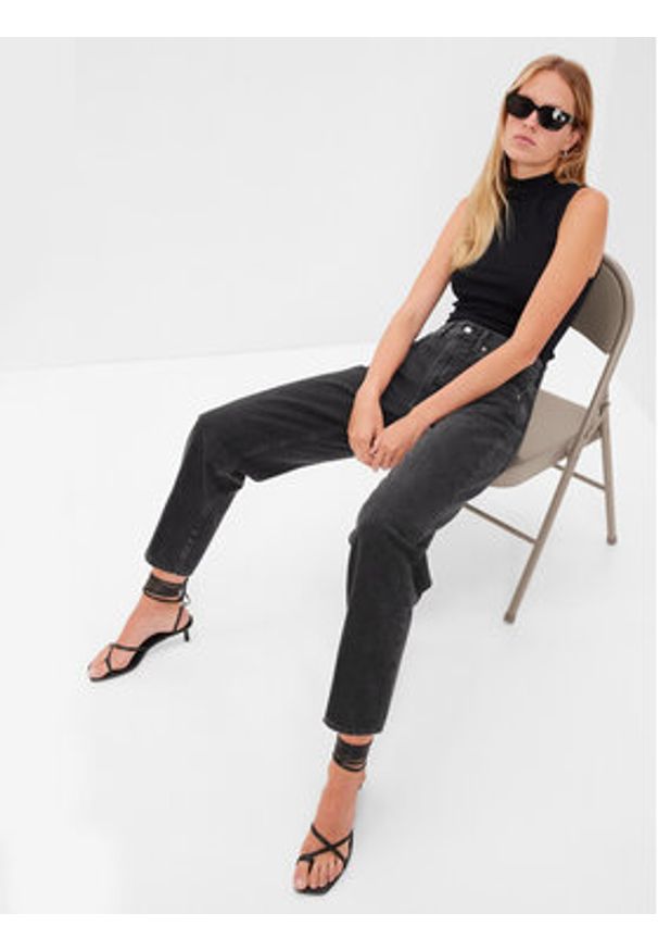GAP - Gap Jeansy 406726-00 Czarny Regular Fit. Kolor: czarny