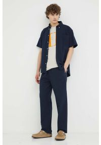 Les Deux koszula bawełniana Louis Seersucker męska kolor granatowy regular z kołnierzykiem button-down. Typ kołnierza: button down. Kolor: niebieski. Materiał: bawełna. Długość rękawa: krótki rękaw. Długość: krótkie #2