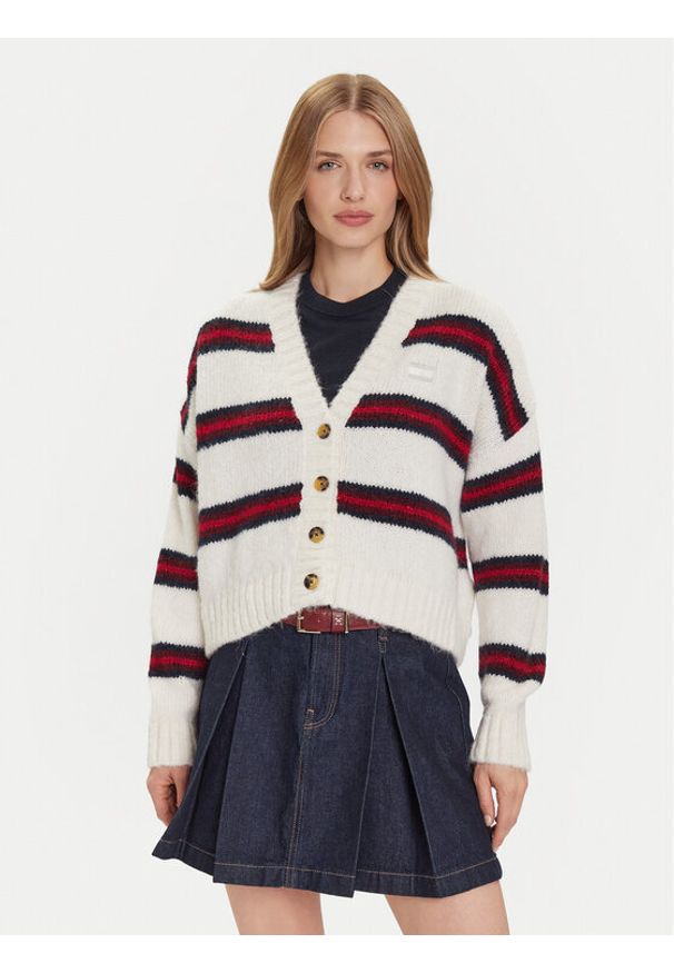 Tommy Jeans Kardigan Badge DW0DW21678 Écru Relaxed Fit. Kolor: kremowy. Materiał: syntetyk