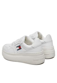 Tommy Jeans Sneakersy Tjw Retro Basket Flatform Ess EN0EN02506 Biały. Kolor: biały. Materiał: skóra