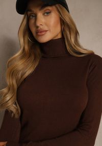 Renee - Brązowy Golf z Bawełną w Klasycznym Stylu Reiredia. Typ kołnierza: golf. Kolor: brązowy. Materiał: bawełna. Styl: klasyczny #2