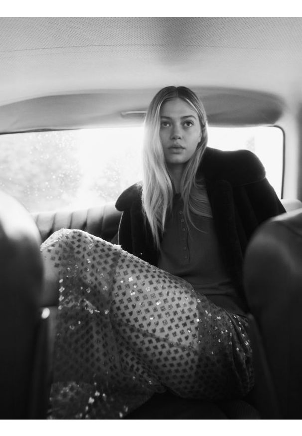 Reserved - Spódnica z cekinami - brązowy. Kolor: brązowy. Materiał: tkanina. Wzór: gładki