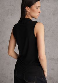 Renee - Czarna Bluzka Top Bez Rękawów ze Stójką Nedire. Typ kołnierza: kołnierzyk stójkowy. Kolor: czarny. Materiał: poliester, elastan, materiał, jeans. Długość rękawa: bez rękawów. Styl: elegancki #4