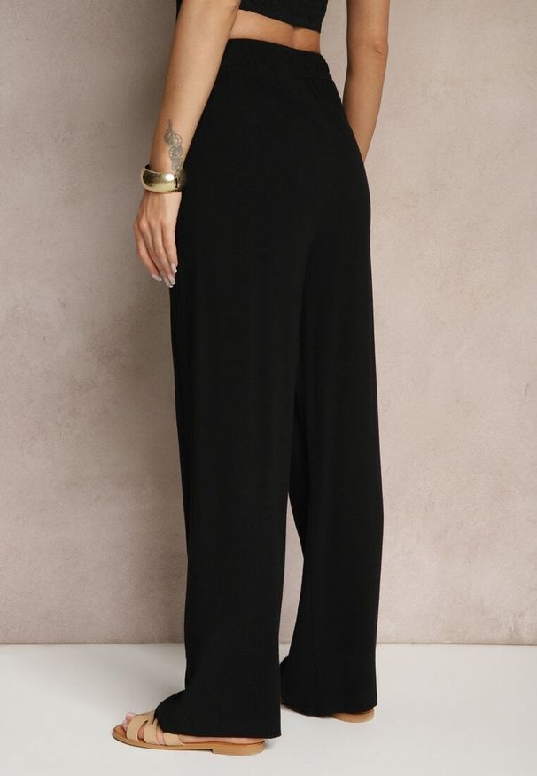 Renee - Czarne Spodnie z Lnem i Bawełną o Szerokim Kroju High Waist Sallieta. Okazja: na co dzień. Stan: podwyższony. Kolor: czarny. Materiał: bawełna, len. Styl: casual