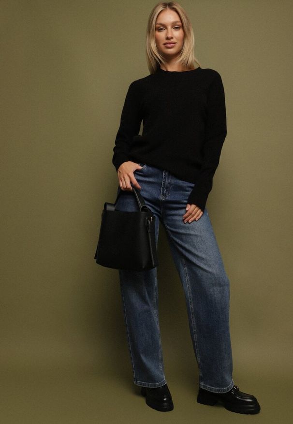 Born2be - Czarny Klasyczny Sweter z Wiskozą i Wełną Norpine. Okazja: na co dzień. Kolor: czarny. Materiał: wełna, wiskoza. Styl: klasyczny