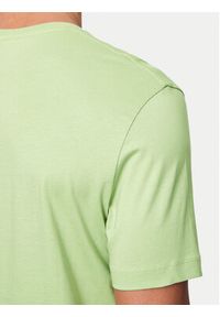 GANT - Gant T-Shirt Shield 2003184 Zielony Regular Fit. Kolor: zielony. Materiał: bawełna