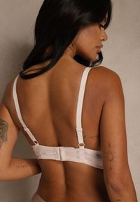 Renee - Jasnoróżowy Biustonosz Ozdobiony Koronką i Kokardkami Sellene. Kolor: różowy. Materiał: koronka. Wzór: koronka, aplikacja #7