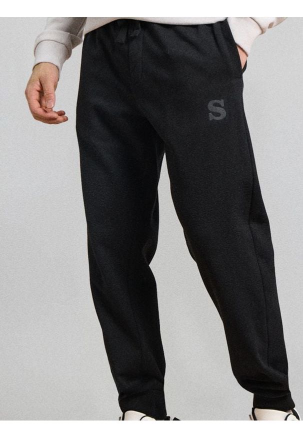 Sinsay - Spodnie jogger - czarny. Kolor: czarny