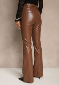 Renee - Brązowe Spodnie Flare z Imitacji Skóry Vebria. Okazja: na co dzień. Kolor: brązowy. Materiał: skóra. Styl: elegancki, casual #3