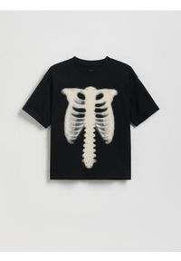 Reserved - Bawełniany t-shirt oversize - czarny. Kolor: czarny. Materiał: bawełna