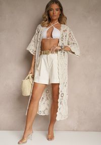 Renee - Beżowa Narzutka z Bawełny z Ażurowym Wzorem Kolorissa. Kolor: beżowy. Materiał: bawełna. Wzór: ażurowy. Styl: elegancki