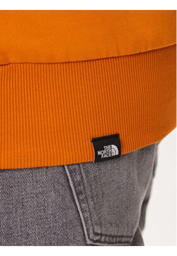 The North Face Bluza Simple Dome NF0A89FC Pomarańczowy Regular Fit. Kolor: pomarańczowy. Materiał: bawełna