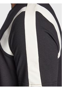 Fila T-Shirt Bormio FAM0175 Czarny Regular Fit. Kolor: czarny. Materiał: bawełna