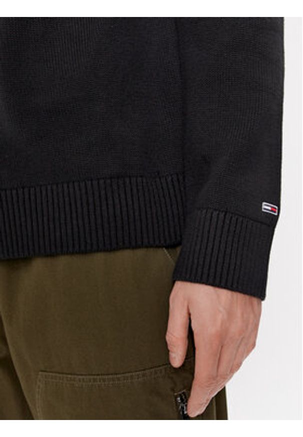 Tommy Jeans Sweter Arched Graphic DM0DM16784 Czarny Relaxed Fit. Kolor: czarny. Materiał: bawełna