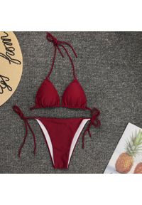 Intica - Bikini z regulowanym wiązaniem na lato Hajrija. Kolor: czerwony. Materiał: tkanina. Długość: długie
