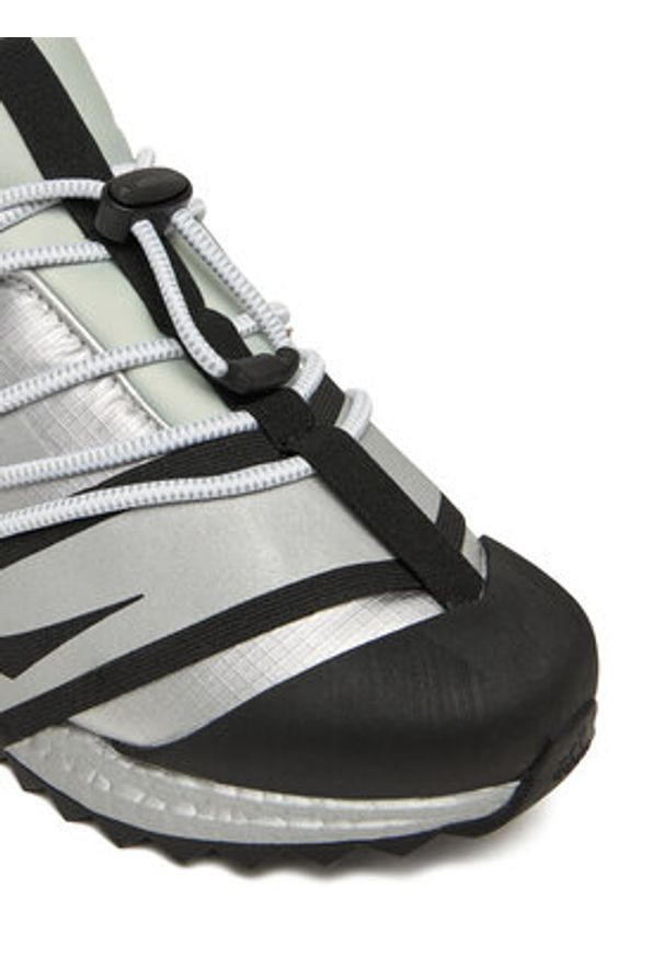 Adidas - adidas Sneakersy Moon Boot Ub JQ7847 Srebrny. Kolor: srebrny. Materiał: materiał