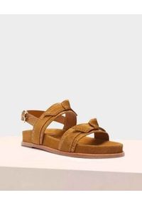 ALEXANDRE BIRMAN - Brązowe sandały Clarita. Nosek buta: okrągły. Zapięcie: pasek. Kolor: brązowy. Materiał: zamsz. Wzór: paski #5