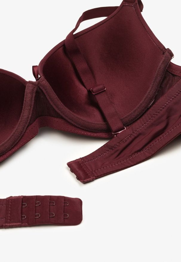 Renee - Ciemnofioletowy Biustonosz Push-Up na Regulowanych Ramiączkach Ozdobiony Aplikacją Alerisia. Kolor: fioletowy. Rodzaj stanika: push-up. Wzór: aplikacja