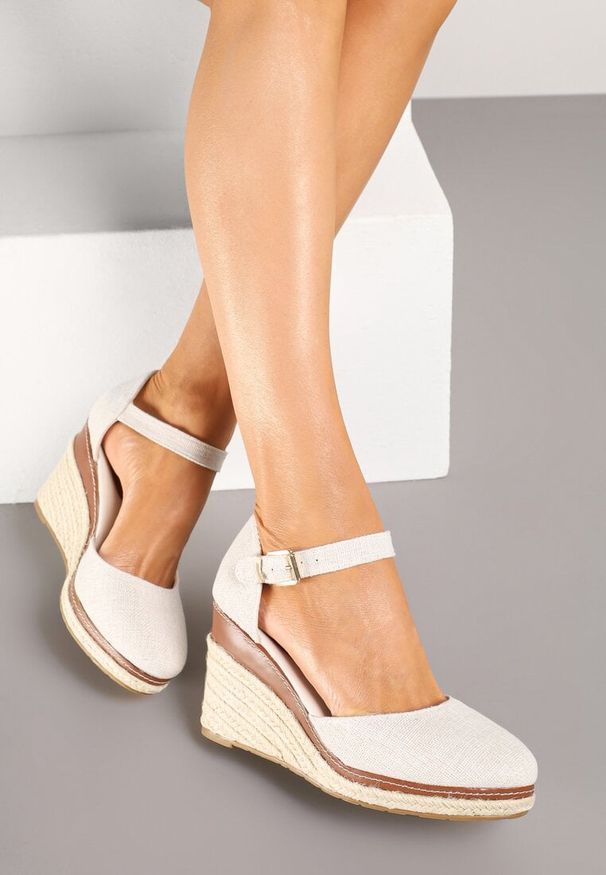 Born2be - Beżowe Sandały Espadryle na Plecionym Koturnie Alanilis. Okazja: na co dzień. Zapięcie: klamry. Kolor: beżowy. Sezon: lato. Obcas: na koturnie. Styl: elegancki, casual