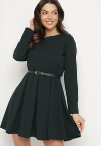 Born2be - Ciemnozielona Elegancka Sukienka o Rozkloszowanym Kroju Temitonia. Kolor: zielony. Długość rękawa: długi rękaw. Styl: elegancki #7