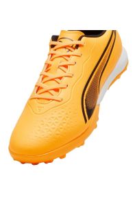 Buty piłkarskie Puma King Match Tt M 107260 05 pomarańczowe. Kolor: pomarańczowy. Materiał: materiał, mikrofibra, guma. Szerokość cholewki: normalna. Sport: piłka nożna #5