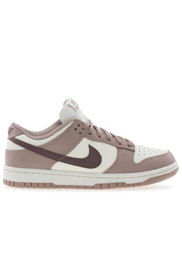 Buty Nike Dunk Low DD1503-125 - biało-brązowe. Kolor: brązowy, biały, wielokolorowy. Materiał: skóra, guma, syntetyk. Szerokość cholewki: normalna. Sezon: lato