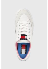 Tommy Jeans tenisówki damskie kolor biały. Nosek buta: okrągły. Zapięcie: sznurówki. Kolor: biały. Materiał: guma