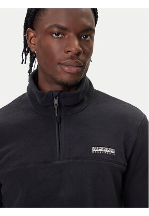 Napapijri Polar T-Dergana NP0A88UZ Czarny Regular Fit. Kolor: czarny. Materiał: syntetyk