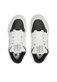 Champion Sneakersy Z80 Skate Low Cut Shoe S22101-WW010 Biały. Kolor: biały. Sport: skateboard