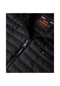 Kurtka puchowa bez rękawów Superdry Fuji Lite. Kolor: czarny. Materiał: puch. Długość rękawa: bez rękawów. Styl: elegancki #1