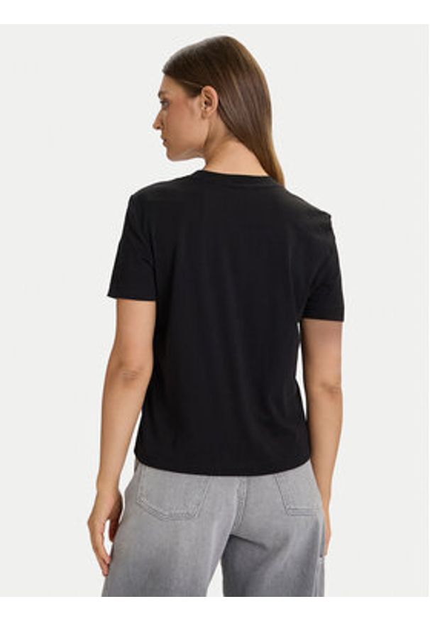 Calvin Klein Jeans T-Shirt LV047D210G Czarny Slim Fit. Kolor: czarny. Materiał: bawełna