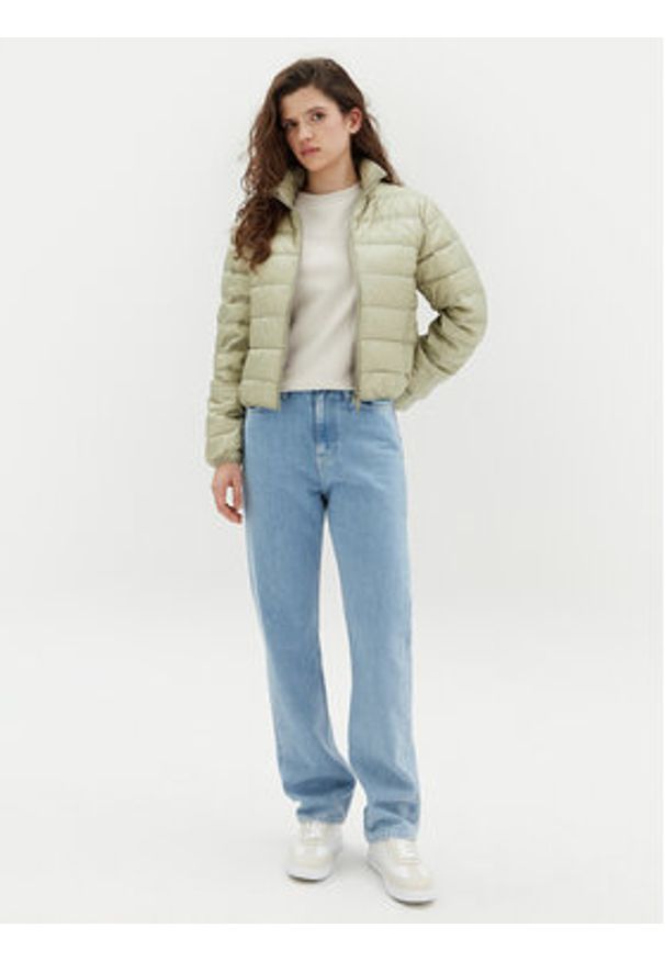 Calvin Klein Jeans Kurtka puchowa J20J224698 Beżowy Regular Fit. Kolor: beżowy. Materiał: syntetyk