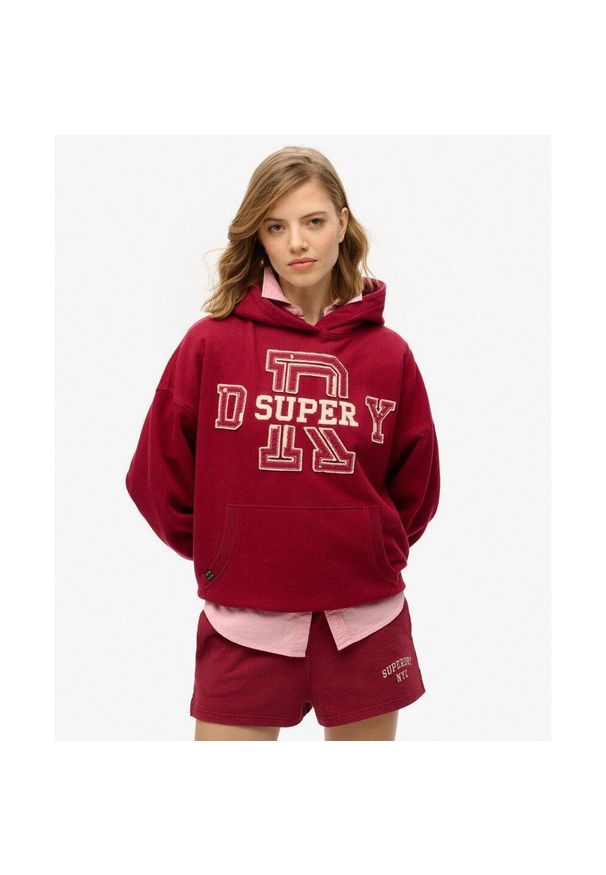 Superdry - Bluza z kapturem Ath Ess Appliq Relaxed. Typ kołnierza: kaptur. Kolor: czerwony. Materiał: bawełna