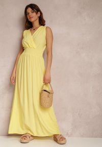 Renee - Żółta Sukienka Thesarpia. Kolor: żółty. Materiał: tkanina, wiskoza. Długość rękawa: na ramiączkach. Wzór: jednolity, gładki. Typ sukienki: kopertowe. Styl: klasyczny. Długość: maxi #3