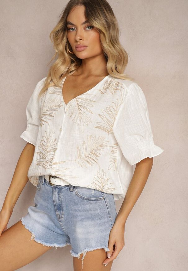 Renee - Biała Koszula z Bawełny Ozdobiona Haftem i Srebrną Nicią Wilaravia. Okazja: na co dzień. Kolor: biały. Materiał: bawełna. Wzór: aplikacja, haft. Styl: casual