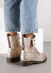 Born2be - Złote Botki Workery ze Sznurowaniem i Zapięciem na Suwak Vemida. Okazja: na co dzień. Zapięcie: sznurówki. Kolor: złoty. Materiał: jeans. Obcas: na obcasie. Styl: klasyczny, casual, elegancki. Wysokość obcasa: niski #6