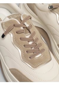 Big-Star - Sneakersy damskie ze skóry naturalnej beżowe RR274A344 800. Okazja: na co dzień. Nosek buta: okrągły. Zapięcie: sznurówki. Kolor: beżowy. Materiał: skóra. Sport: turystyka piesza #2