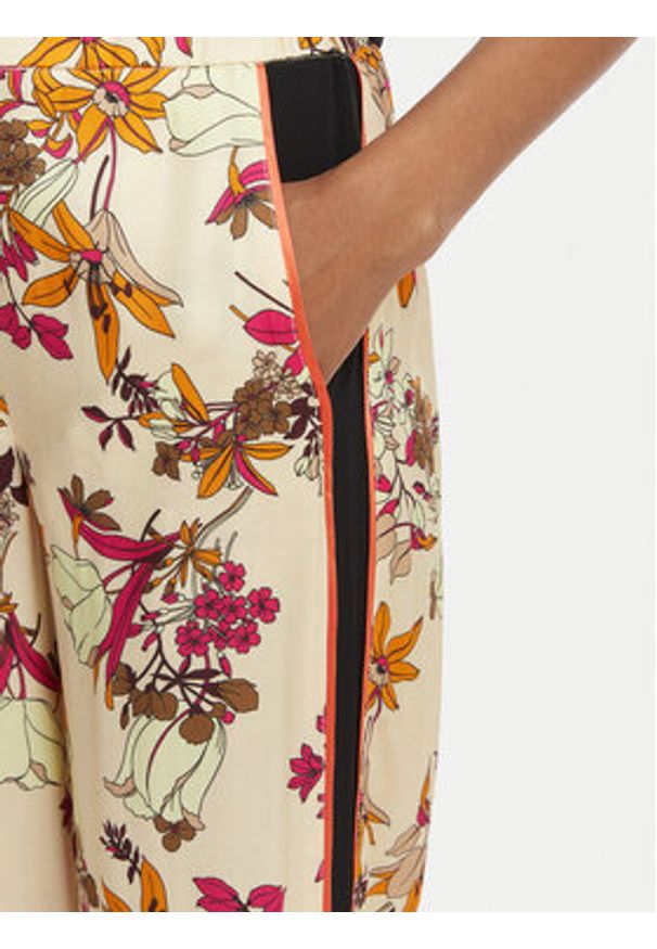 SIMONA CORSELLINI - Simona Corsellini Spodnie materiałowe P26CPPA02001 Kolorowy Regular Fit. Materiał: wiskoza. Wzór: kolorowy