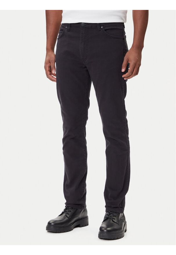 Wrangler Jeansy Larston 112371641 Czarny Tapered Fit. Kolor: czarny