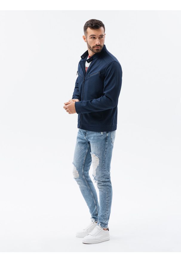 Niebieska kurtka Ombre Clothing na wiosnę