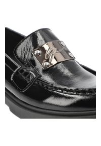 Czarne Mokasyny Nessi Wygodne Obuwie Damskie. Kolor: czarny. Materiał: skóra, lakier. Styl: elegancki #3